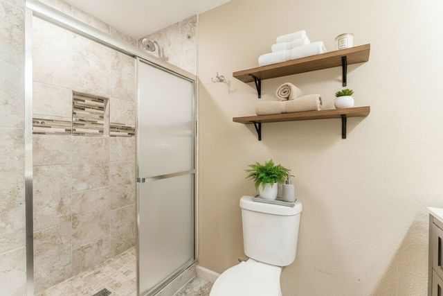 5109 Reed Drive, The Colony, TX 75056