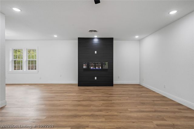 1447 N 52nd Street, Fort Smith, AR 72904