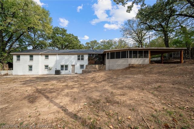 1447 N 52nd Street, Fort Smith, AR 72904