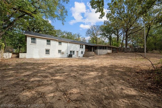 1447 N 52nd Street, Fort Smith, AR 72904