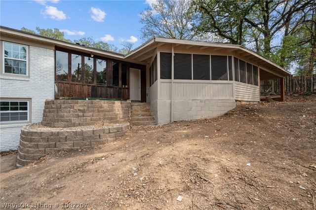 1447 N 52nd Street, Fort Smith, AR 72904