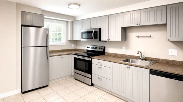 180 Main St 4110, Bridgewater, MA 02324