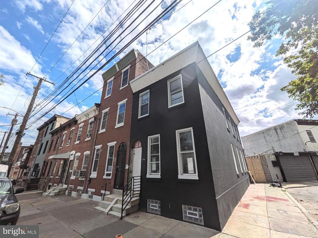 172 E HUNTINGDON ST, PHILADELPHIA, PA 19125 — photo 2