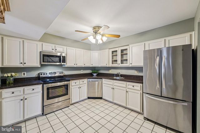 110 WAGONWHEEL CT, Marlton, NJ 08053