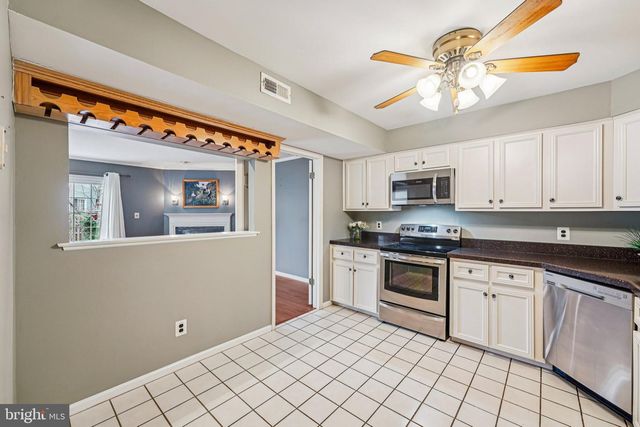 110 WAGONWHEEL CT, Marlton, NJ 08053