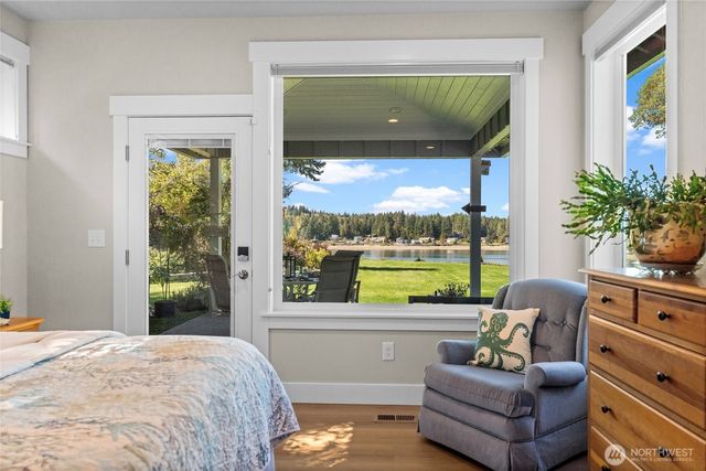 460 E Stretch Island Road S, Grapeview, WA 98546