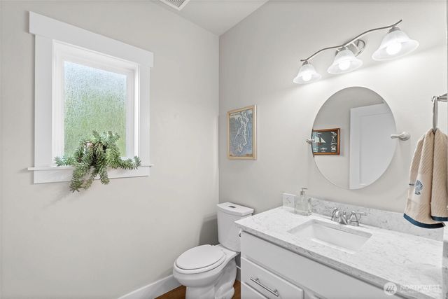 460 E Stretch Island Road S, Grapeview, WA 98546