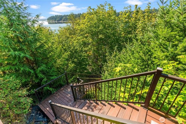 460 E Stretch Island Road S, Grapeview, WA 98546