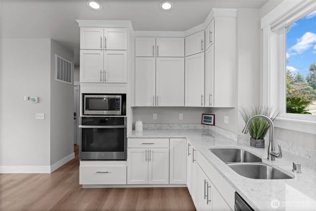 460 E Stretch Island Road S, Grapeview, WA 98546