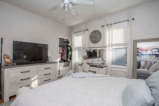 182 W 8th 1, Boston, MA 02127