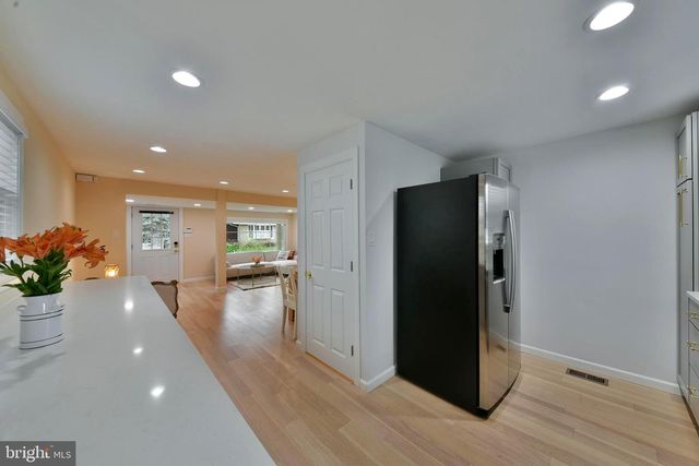 120 ORCHARD DR, Fallsington, PA 19054