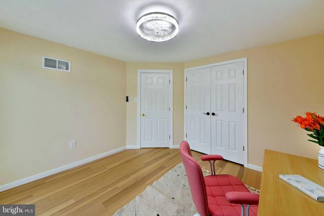 120 ORCHARD DR, Fallsington, PA 19054