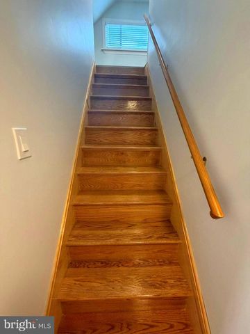 120 ORCHARD DR, Fallsington, PA 19054