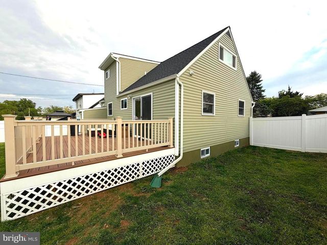 120 ORCHARD DR, Fallsington, PA 19054