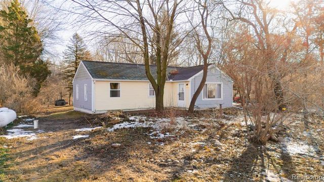 3048 Webberville Road, Webberville, MI 48892