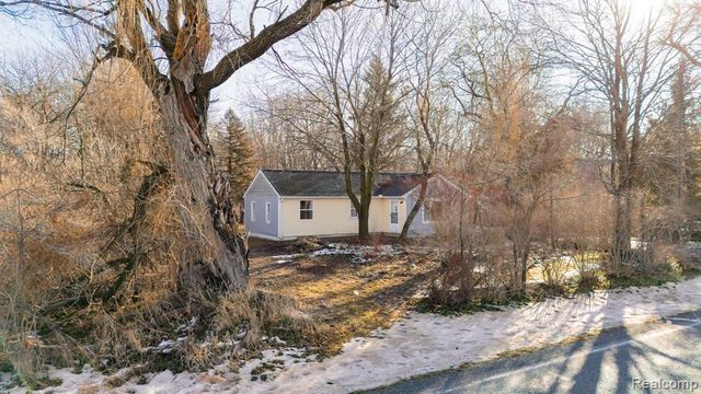 3048 Webberville Road, Webberville, MI 48892