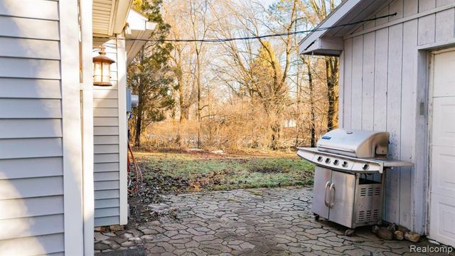 3048 Webberville Road, Webberville, MI 48892