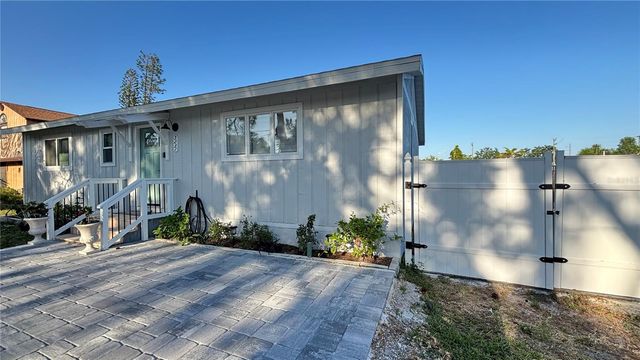 5231 32ND STREET E, Bradenton, FL 34203