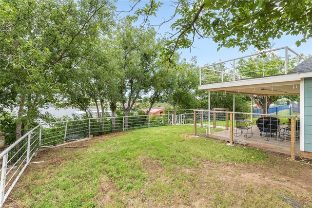 326 Moonshine Circle, Seymour, TX 76380