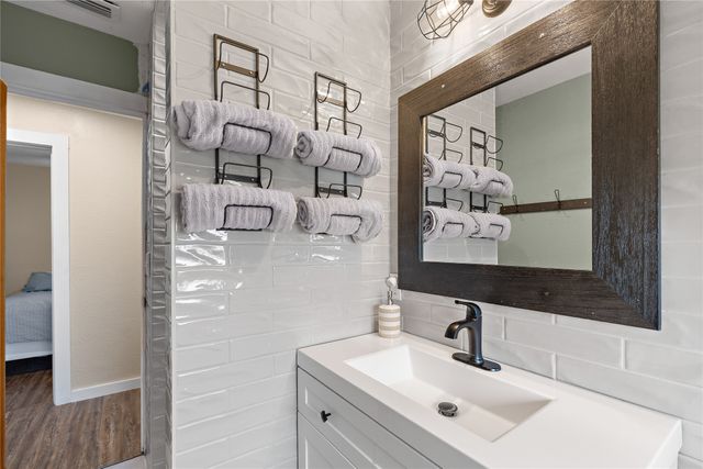 326 Moonshine Circle, Seymour, TX 76380