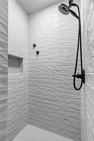 326 Moonshine Circle, Seymour, TX 76380