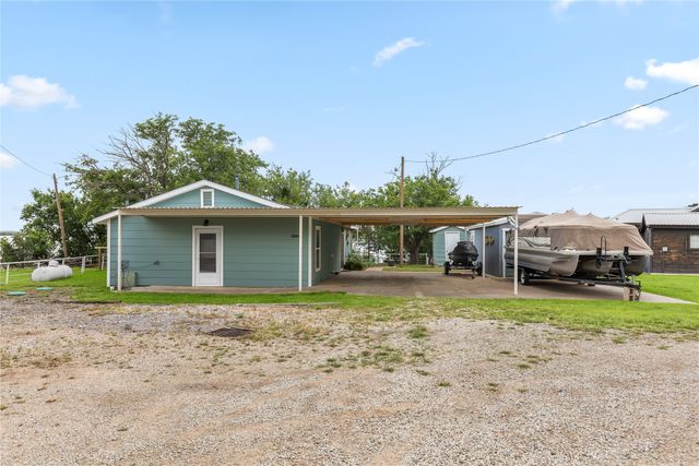 326 Moonshine Circle, Seymour, TX 76380