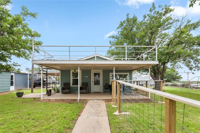 326 Moonshine Circle, Seymour, TX 76380