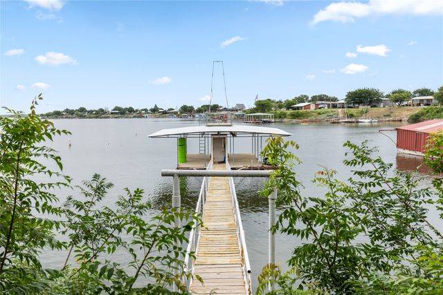 326 Moonshine Circle, Seymour, TX 76380