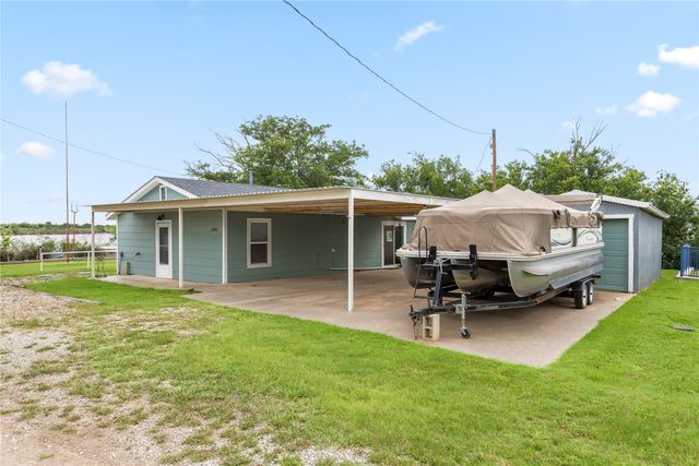 326 Moonshine Circle, Seymour, TX 76380