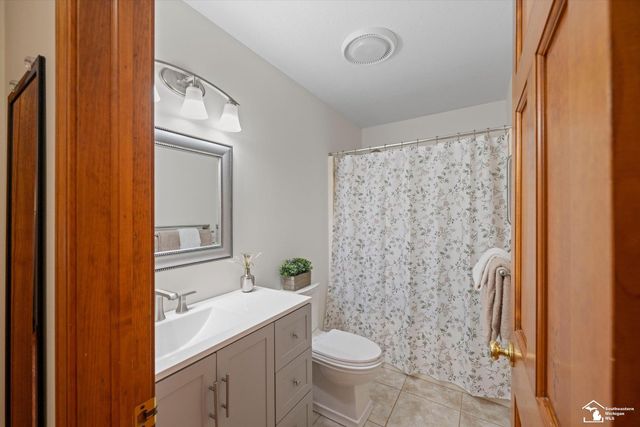 8085 Wadding Drive, Cambridge Twp, MI 49265