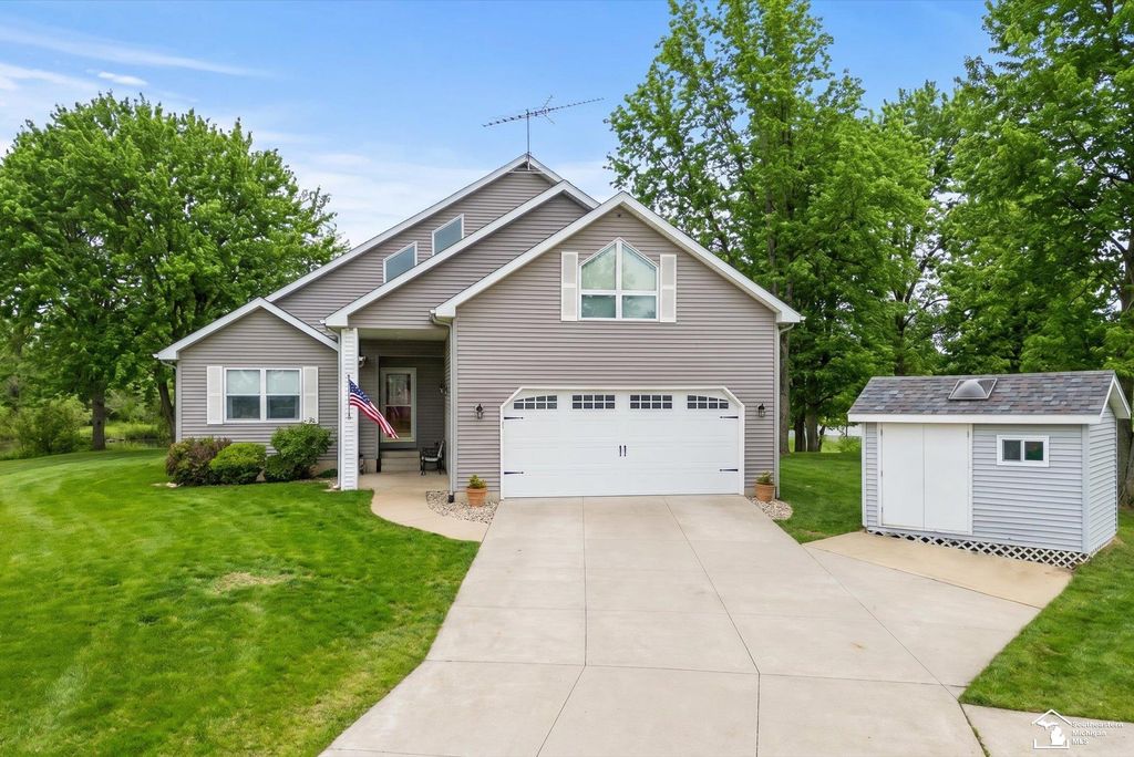 8085 Wadding Drive, Cambridge Twp, MI 49265