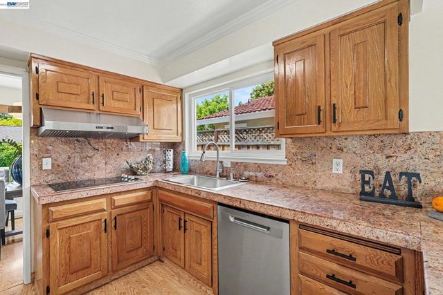 1283 Laguna St, Livermore, CA 94550