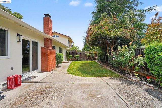 1283 Laguna St, Livermore, CA 94550