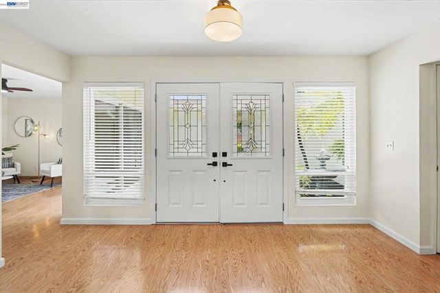 1283 Laguna St, Livermore, CA 94550