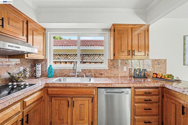 1283 Laguna St, Livermore, CA 94550