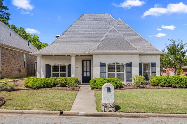 200 Garden Valley Loop, Little Rock, AR 72223
