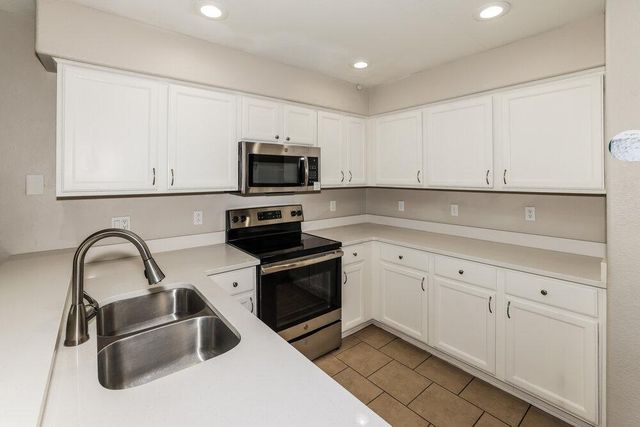 14720 W Lamoille Drive, Surprise, AZ 85374