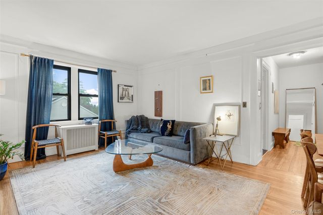 412 Munro Avenue 3F, Mamaroneck, NY 10543