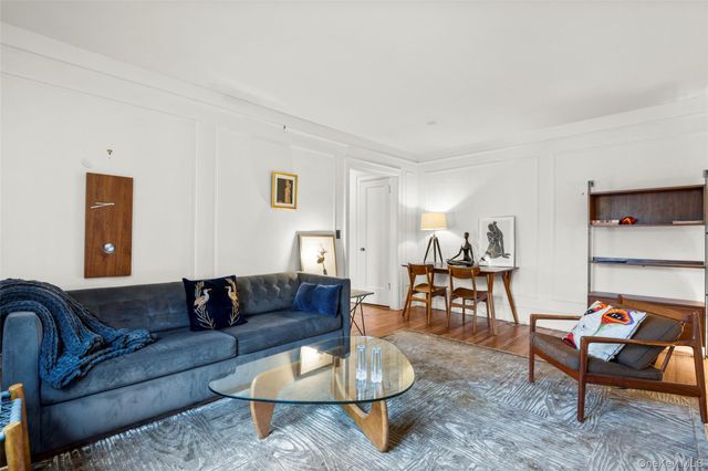 412 Munro Avenue 3F, Mamaroneck, NY 10543