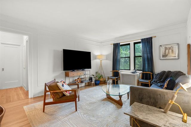 412 Munro Avenue 3F, Mamaroneck, NY 10543