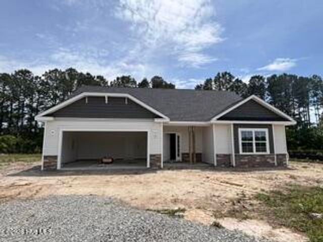 326 Eastwood Drive, Wallace, NC 28466
