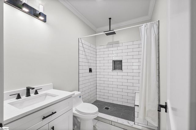 81 Palmetto Street, Clinton, SC 29325