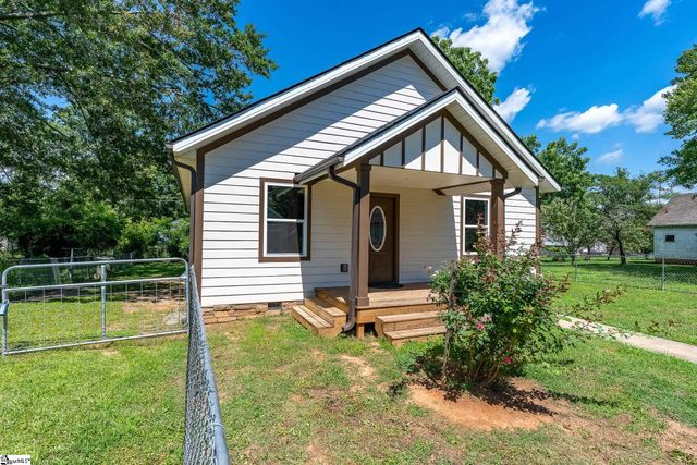 81 Palmetto Street, Clinton, SC 29325