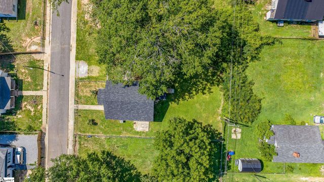 81 Palmetto Street, Clinton, SC 29325