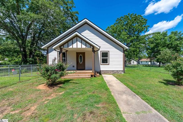 81 Palmetto Street, Clinton, SC 29325