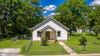 81 Palmetto Street, Clinton, SC 29325