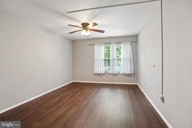 127 DEVONSHIRE CT, Sewell, NJ 08080