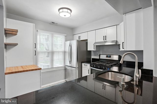 127 DEVONSHIRE CT, Sewell, NJ 08080