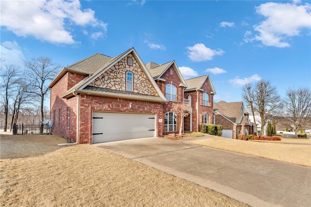 5112 Valhalla Street, Springdale, AR 72764