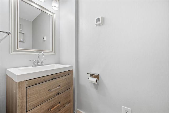212 Richland Dr, Penn Hills, PA 15235